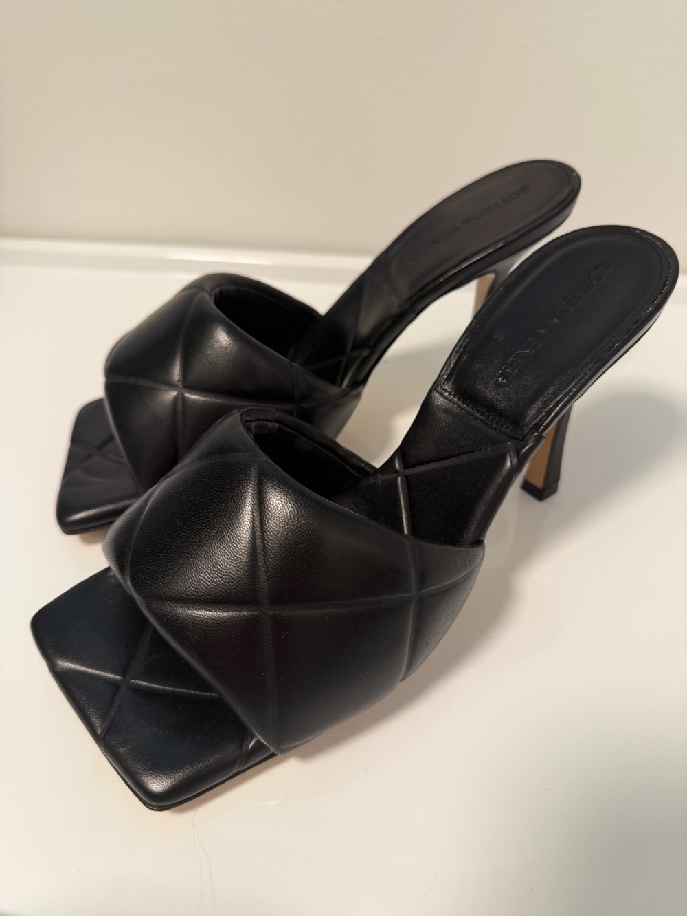 Bottega Veneta Black Quilted Leather Heeled Mules - Picture 2 of 7